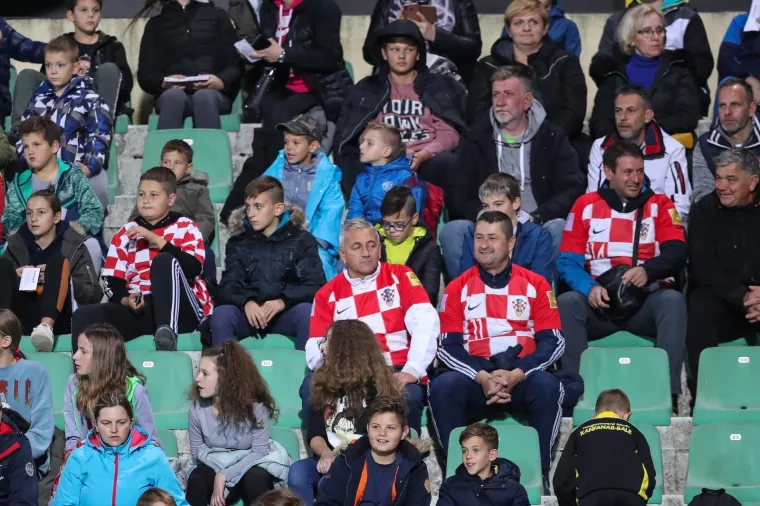 TKO JE SVE DO&Scaron;AO U PULU? Ovaj put nema predsjednice, ali skupilo se ugledno dru&scaron;tvo