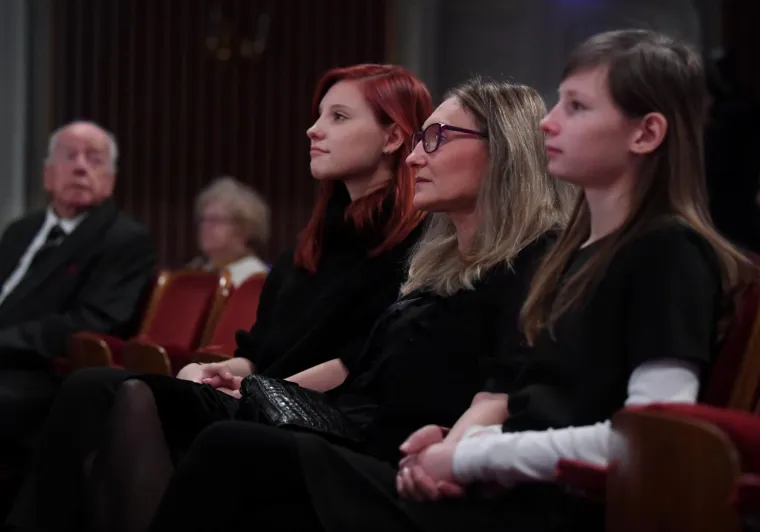 OPROŠTAJ OD MANI GOTOVAC: Na komemoraciji je pjevao Let 3, a poznati glumci su joj recitirali pjesme