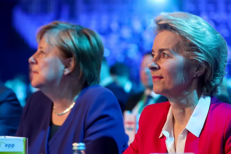 Pučani i službeno za novog &scaron;efa izabrali Tuska, u Zagrebu govorile Merkel, von der Leyen...