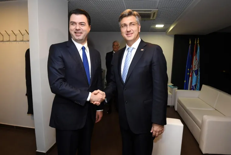 20.11.2019., Zagreb  Bilateralni sastanak premijera Andreja Plenkovica s Lulzimom Bashom, predsjednikom Demokratske stranke, AlbanijaPhoto: Marko Lukunic/PIXSELL