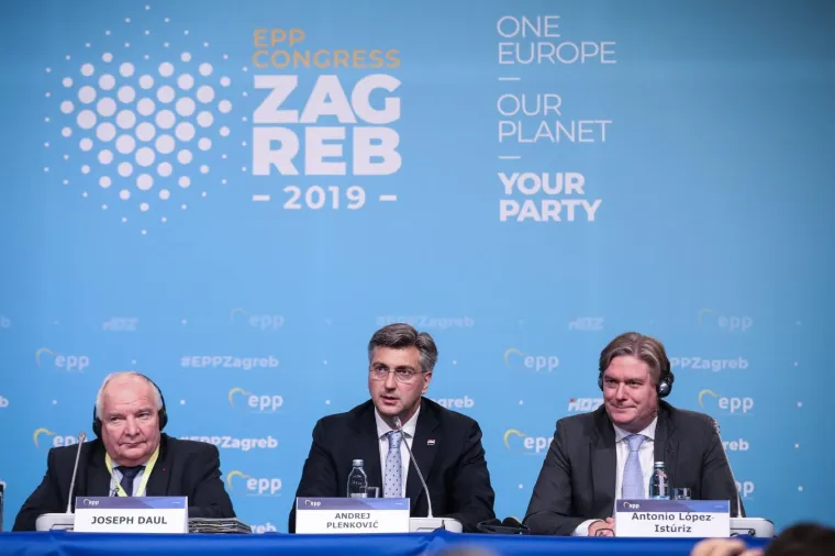20.11.2019., Zagreb -Konferencija za medije, Joseph Daul. Andrej Plenkovic i Antonio Lopez Isturiz.Photo: Robert Anic/PIXSELL