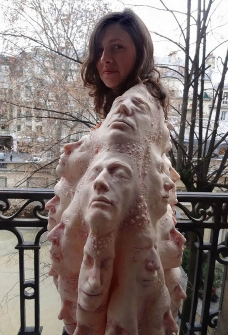 TKO IH JE PUSTIO DA OVAKVI IZAĐU IZ KUĆE? Modne kombinacije od kojih je i najhrabrijima lo&scaron;e