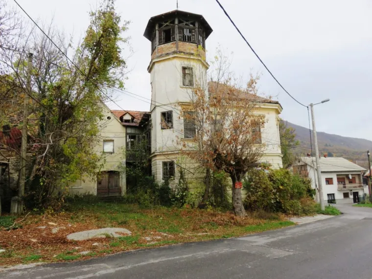 Propalo Todorićevo carstvo na bubnju: Biv&scaron;i Agrokor prodaje stotinu zemlji&scaron;ta, vile, farmu...