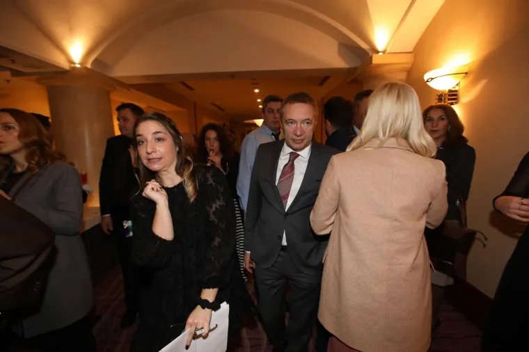 Državni vrh u dobrom raspoloženju! Predsjednica i premijer zvijezde Sinjske noći u Zagrebu