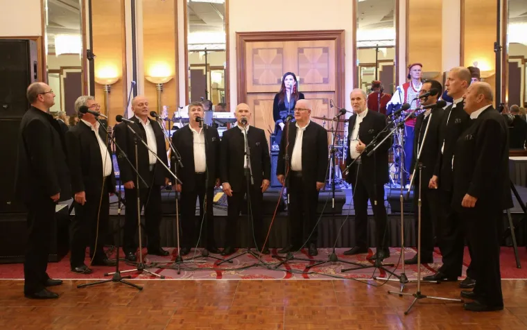 Državni vrh u dobrom raspoloženju! Predsjednica i premijer zvijezde Sinjske noći u Zagrebu