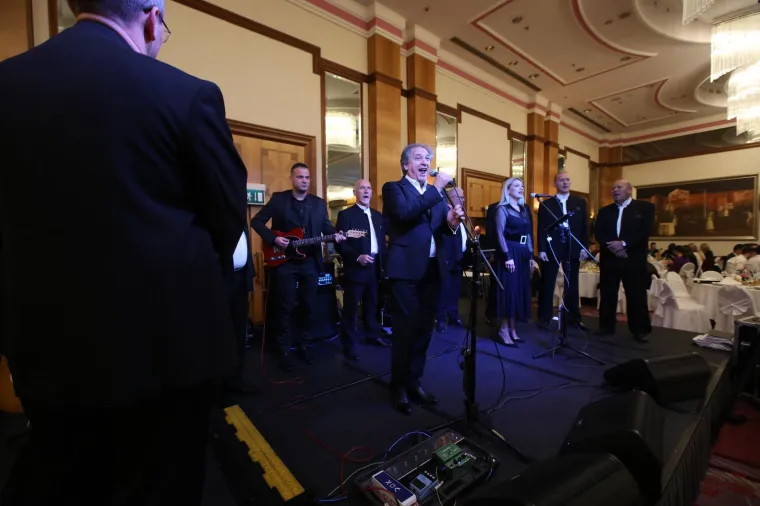 Državni vrh u dobrom raspoloženju! Predsjednica i premijer zvijezde Sinjske noći u Zagrebu