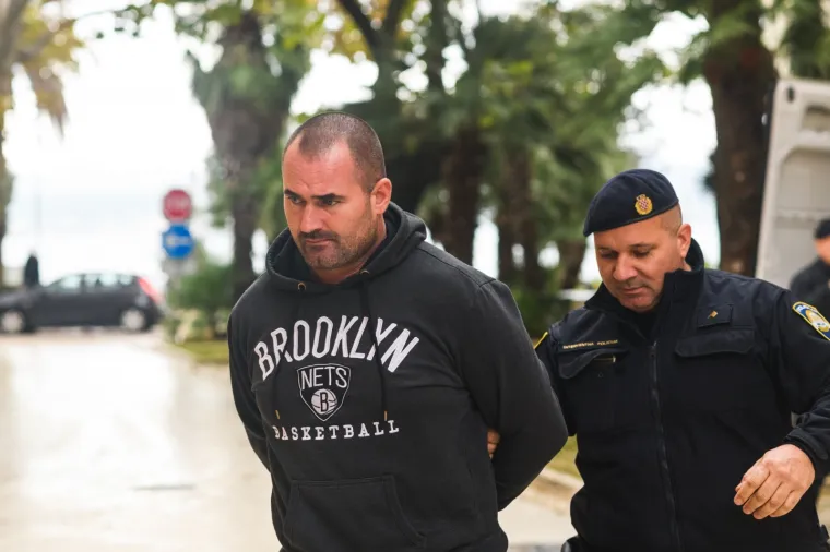 Osumnjičeni švercer oružja iz afere s vojnim pilotima Mišel Pavlović doveden je u DORH zbog drugog kaznenog djela, ali također povezanog s oružjem