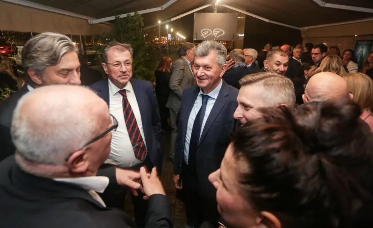 Bandića ljubili svi odreda! Na rođendanskoj proslavi gradonačelnika Jakov Kitarović, Milan Kujundžić...