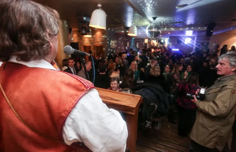 Bandića ljubili svi odreda! Na rođendanskoj proslavi gradonačelnika Jakov Kitarović, Milan Kujundžić...