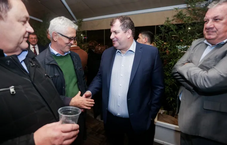 Bandića ljubili svi odreda! Na rođendanskoj proslavi gradonačelnika Jakov Kitarović, Milan Kujundžić...