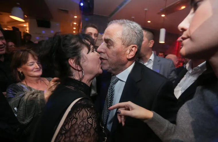 Bandića ljubili svi odreda! Na rođendanskoj proslavi gradonačelnika Jakov Kitarović, Milan Kujundžić...