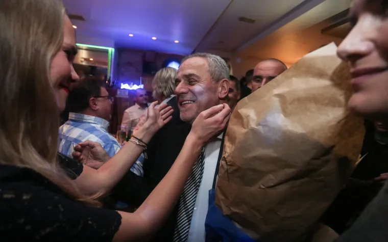 Bandića ljubili svi odreda! Na rođendanskoj proslavi gradonačelnika Jakov Kitarović, Milan Kujundžić...