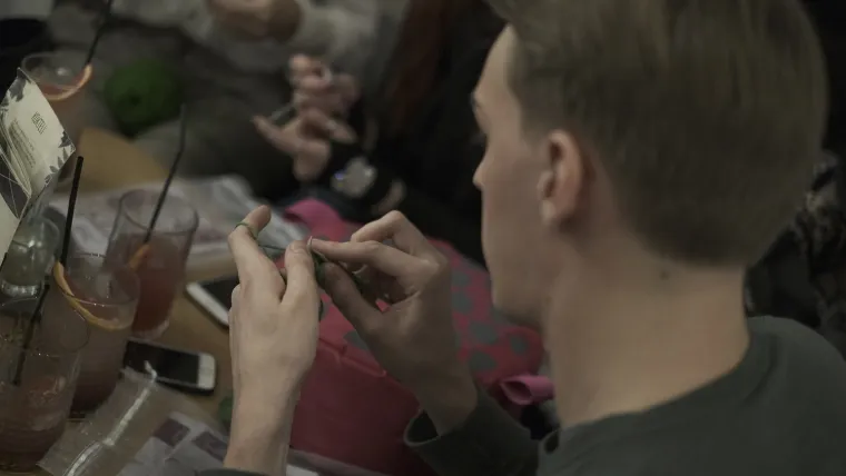 &Scaron;trikeraj cafe i udruga Ozana pokrenuli su akciju 'Upletimo se' iz želje njihovih korisnika, osoba s intelektualnim te&scaron;koćama i djeca s te&scaron;koćama u razvoju, da barem jednom godi&scaron;nje pomažu nekome drugome