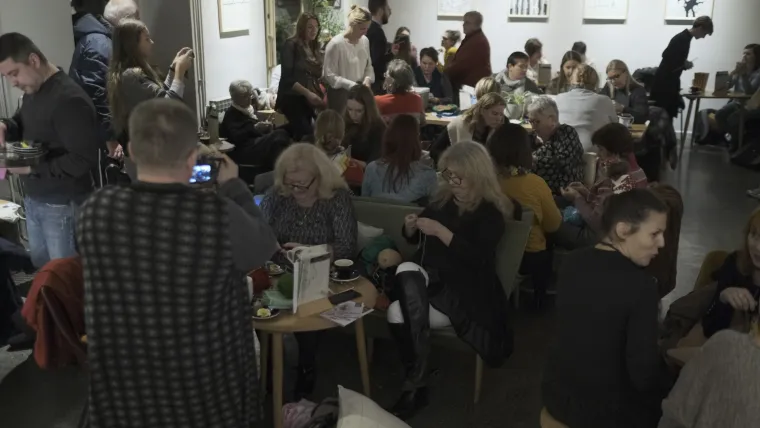 &Scaron;trikeraj cafe i udruga Ozana pokrenuli su akciju 'Upletimo se' iz želje njihovih korisnika, osoba s intelektualnim te&scaron;koćama i djeca s te&scaron;koćama u razvoju, da barem jednom godi&scaron;nje pomažu nekome drugome