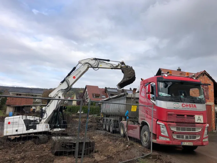 Danijela Janković ima samo 26 godina, a već živi svoj san. Prije godinu i pol je iz Zagreba preselila u Njemačku i ondje vozi kamione koje ni brojni mu&scaron;karci ne bi mogli 'ukrotiti'