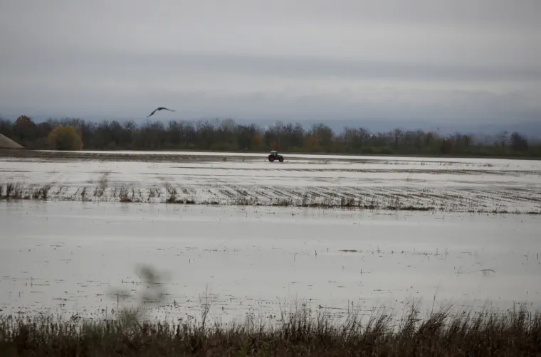 Potopljen sjever Italije: Evakuirano 700 ljudi, stanovnike Venecije zabrinjava novi val
