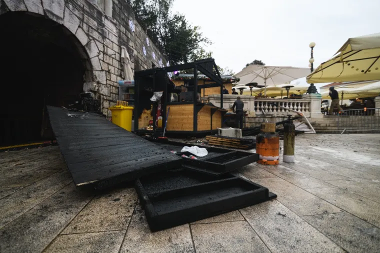 Drama u Zadru: Zbog nestručnog rukovanja plinskom bocom izgorjela adventska kućica