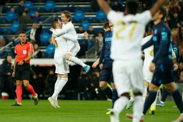 [FOTO] JESTE LI VIDJELI ŠTO JE NEVJEROJATNI LUKA NAPRAVIO ODMAH NAKON GOLA NA SAMOM TERENU? Da, upravo to, i zato je kralj