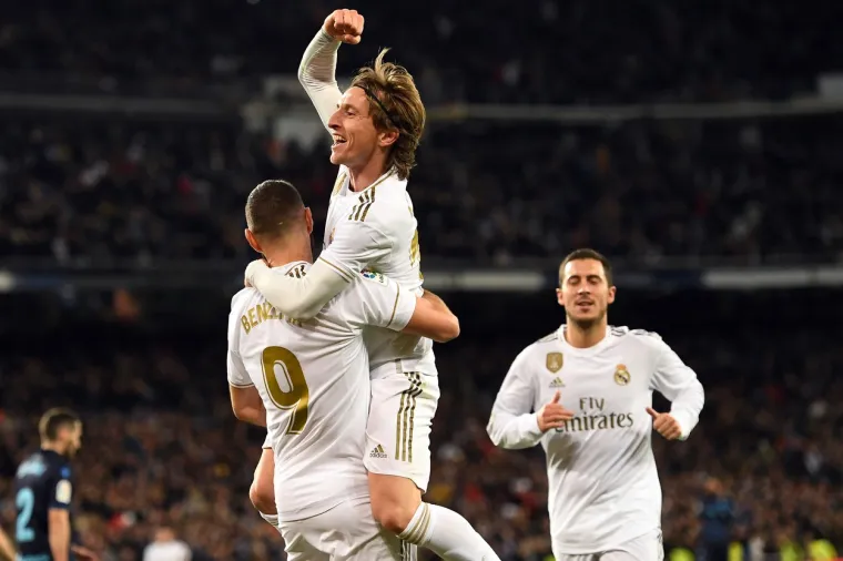 [FOTO] JESTE LI VIDJELI ŠTO JE NEVJEROJATNI LUKA NAPRAVIO ODMAH NAKON GOLA NA SAMOM TERENU? Da, upravo to, i zato je kralj