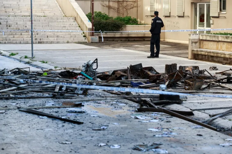 Očevid u izgorenim stanovima na splitskom Trsteniku: 'Vlasnik je skupljao velike količine gorivog materijala'