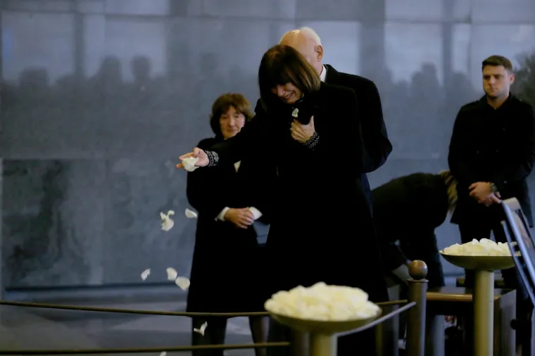 Tužan opro&scaron;taj od velikana! Na ispraćaj Branka Lustiga do&scaron;li Plenković, Bandić...