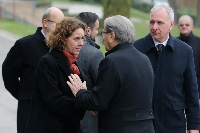 Tužan opro&scaron;taj od velikana! Na ispraćaj Branka Lustiga do&scaron;li Plenković, Bandić...