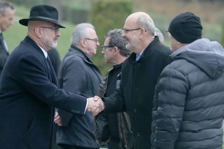 Tužan opro&scaron;taj od velikana! Na ispraćaj Branka Lustiga do&scaron;li Plenković, Bandić...