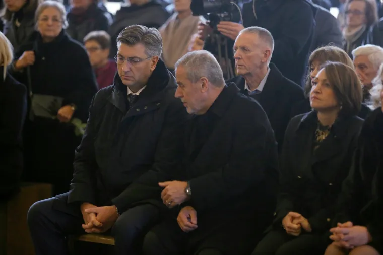 Tužan opro&scaron;taj od velikana! Na ispraćaj Branka Lustiga do&scaron;li Plenković, Bandić...