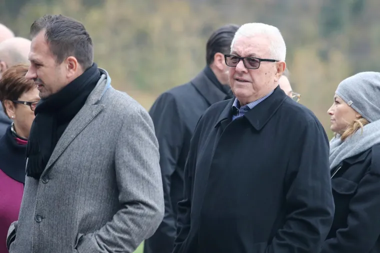 Tužan opro&scaron;taj od velikana! Na ispraćaj Branka Lustiga do&scaron;li Plenković, Bandić...