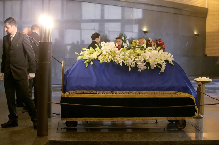 Tužan opro&scaron;taj od velikana! Na ispraćaj Branka Lustiga do&scaron;li Plenković, Bandić...