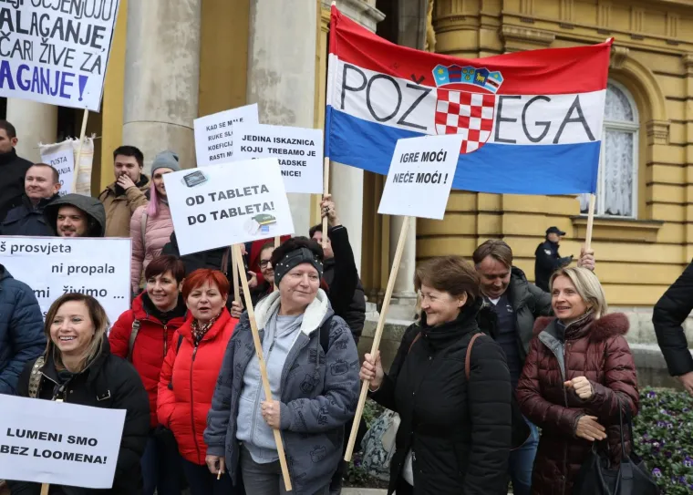 TISUĆE LJUDI U ZAGREBU PROSVJEDUJE ZA VEĆE PLAĆE U OBRAZOVANJU: 'Ne očekujemo kraj štrajka jer Vlada zasad nema ozbiljnu ponudu'