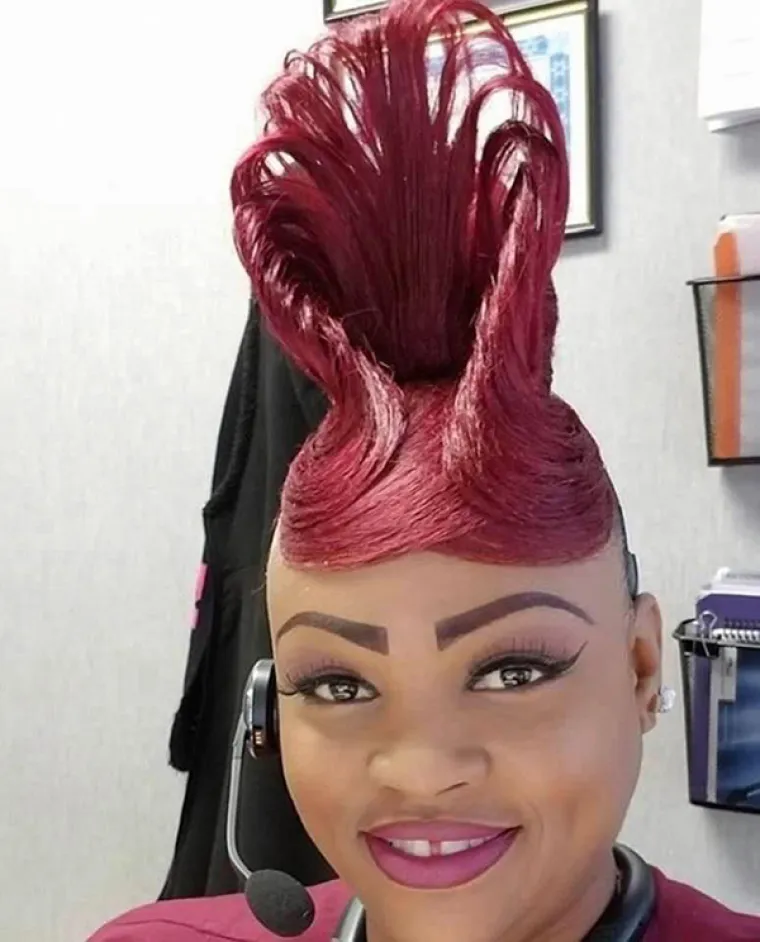 OVE LJUDE JE NETKO UVJERIO DA SU KUL: A taj se sada zlobno smije, kao i svi koji ih sretnu (ako prestravljeni ne pobjegnu)