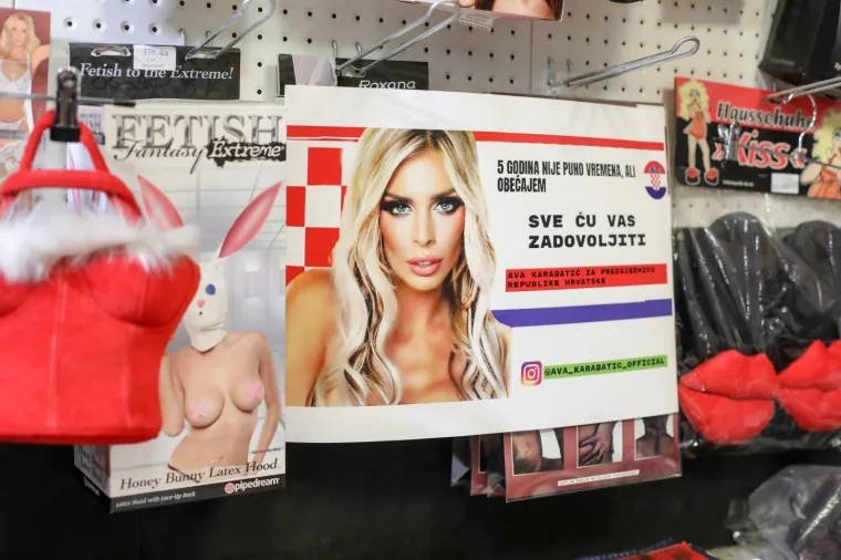 'Sve ću vas zadovoljiti': U sexy shopu počelo prikupljanje potpisa za kandidaturu Ave Karabatić