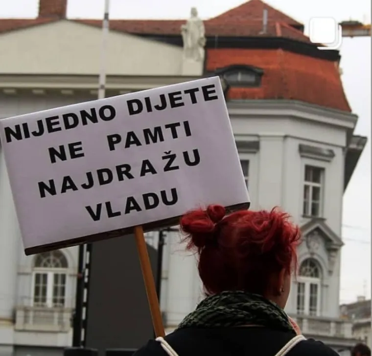 'Andrej, nismo te tako učili': Ovo su najbolji transparenti s jučera&scaron;njeg prosvjeda