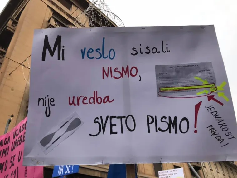 'Andrej, nismo te tako učili': Ovo su najbolji transparenti s jučera&scaron;njeg prosvjeda