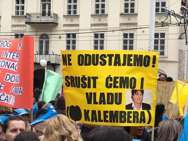'Andrej, nismo te tako učili': Ovo su najbolji transparenti s jučera&scaron;njeg prosvjeda