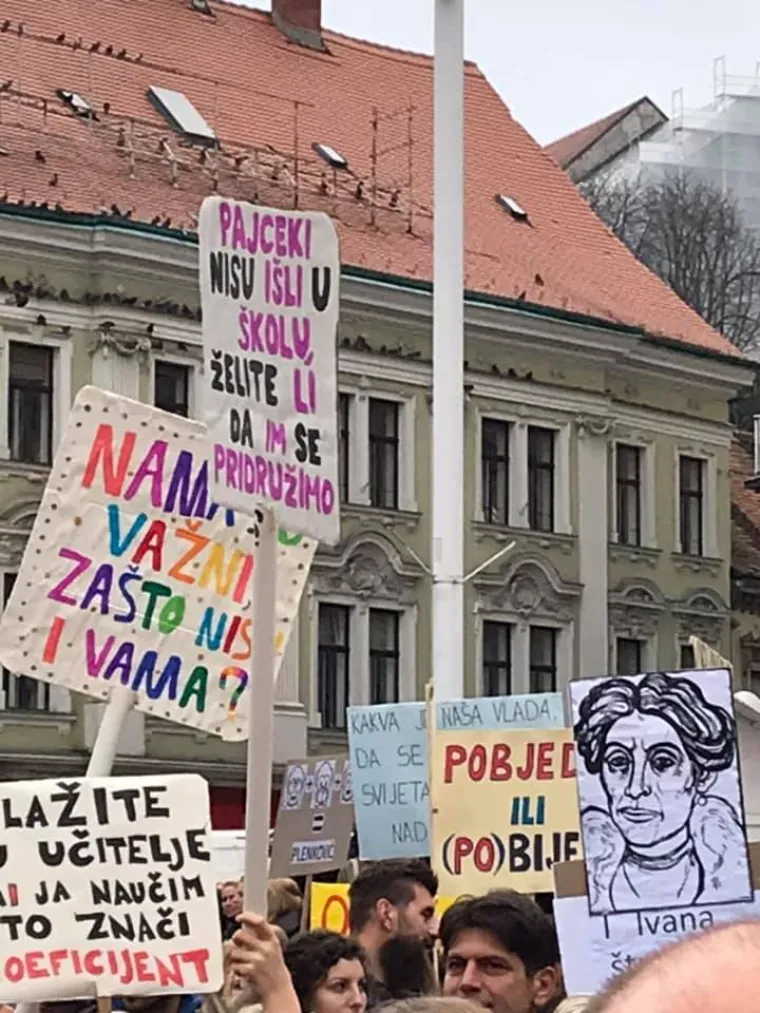 'Andrej, nismo te tako učili': Ovo su najbolji transparenti s jučera&scaron;njeg prosvjeda