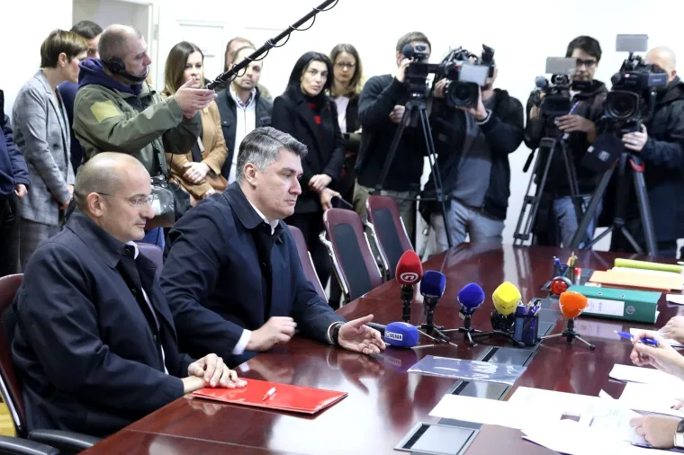 Milanović predao 78.000 potpisa pa 'bocnuo' predsjednicu: 'Kampanja joj je običan seoski trash'