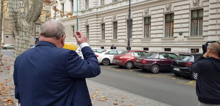 Nastavljeno suđenje Branimiru Glavašu: U klupu za svjedoke sjeli Šeks i Manolić