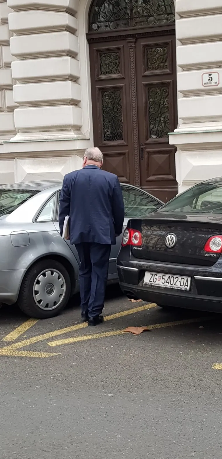 Nastavljeno suđenje Branimiru Glavašu: U klupu za svjedoke sjeli Šeks i Manolić