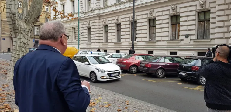 Nastavljeno suđenje Branimiru Glavašu: U klupu za svjedoke sjeli Šeks i Manolić