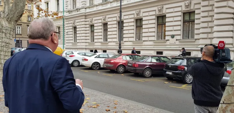 Nastavljeno suđenje Branimiru Glavašu: U klupu za svjedoke sjeli Šeks i Manolić