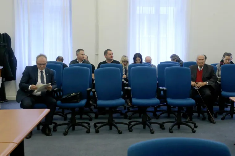 Nastavljeno suđenje Branimiru Glavašu: U klupu za svjedoke sjeli Šeks i Manolić