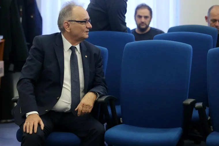 Nastavljeno suđenje Branimiru Glavašu: U klupu za svjedoke sjeli Šeks i Manolić