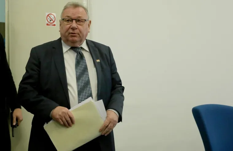 Nastavljeno suđenje Branimiru Glavašu: U klupu za svjedoke sjeli Šeks i Manolić