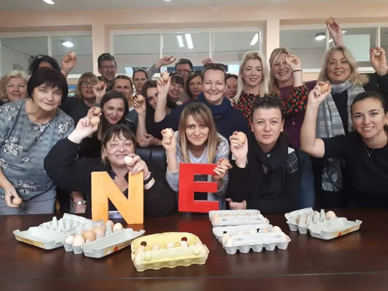 Veliko NE! Učitelji su opet bili originalni - Plenkoviću su na slikovit način poručili &scaron;to misle o njegovoj ponudi