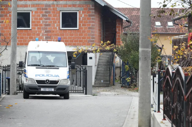 U velikoj policijskoj akciji uhićen je i predsjednik Udruge Roma: Pretres njegove kuće na Kozari boku