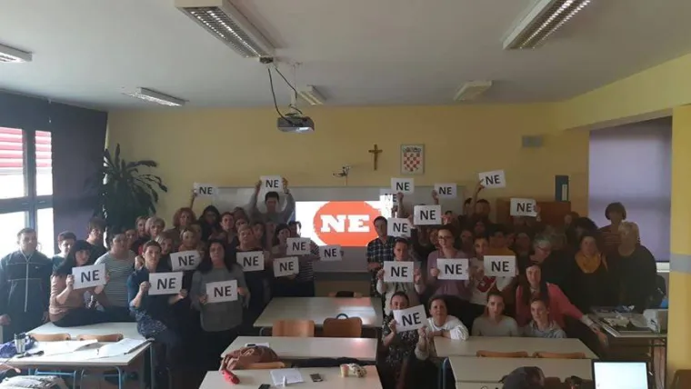 Nastavnici od jutra kratko i jasno poručuju Plenkoviću - Ne!