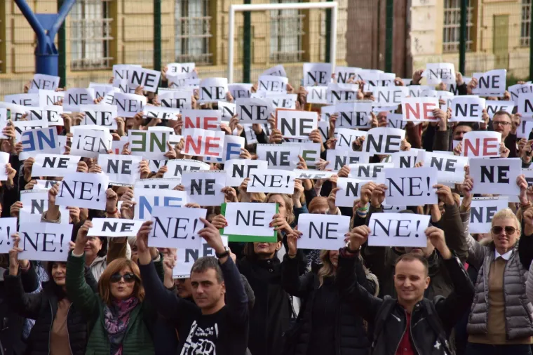 &Scaron;trajka&scaron;i milenijskom fotografijom poslali jasnu poruku Plenkoviću