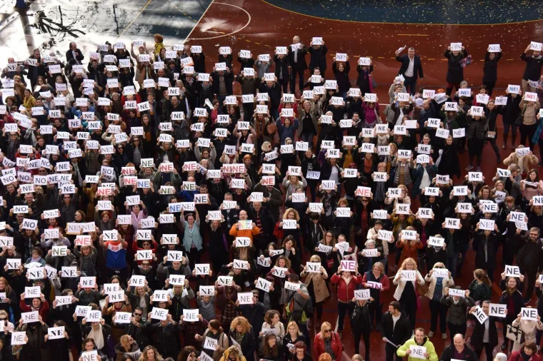 &Scaron;trajka&scaron;i milenijskom fotografijom poslali jasnu poruku Plenkoviću